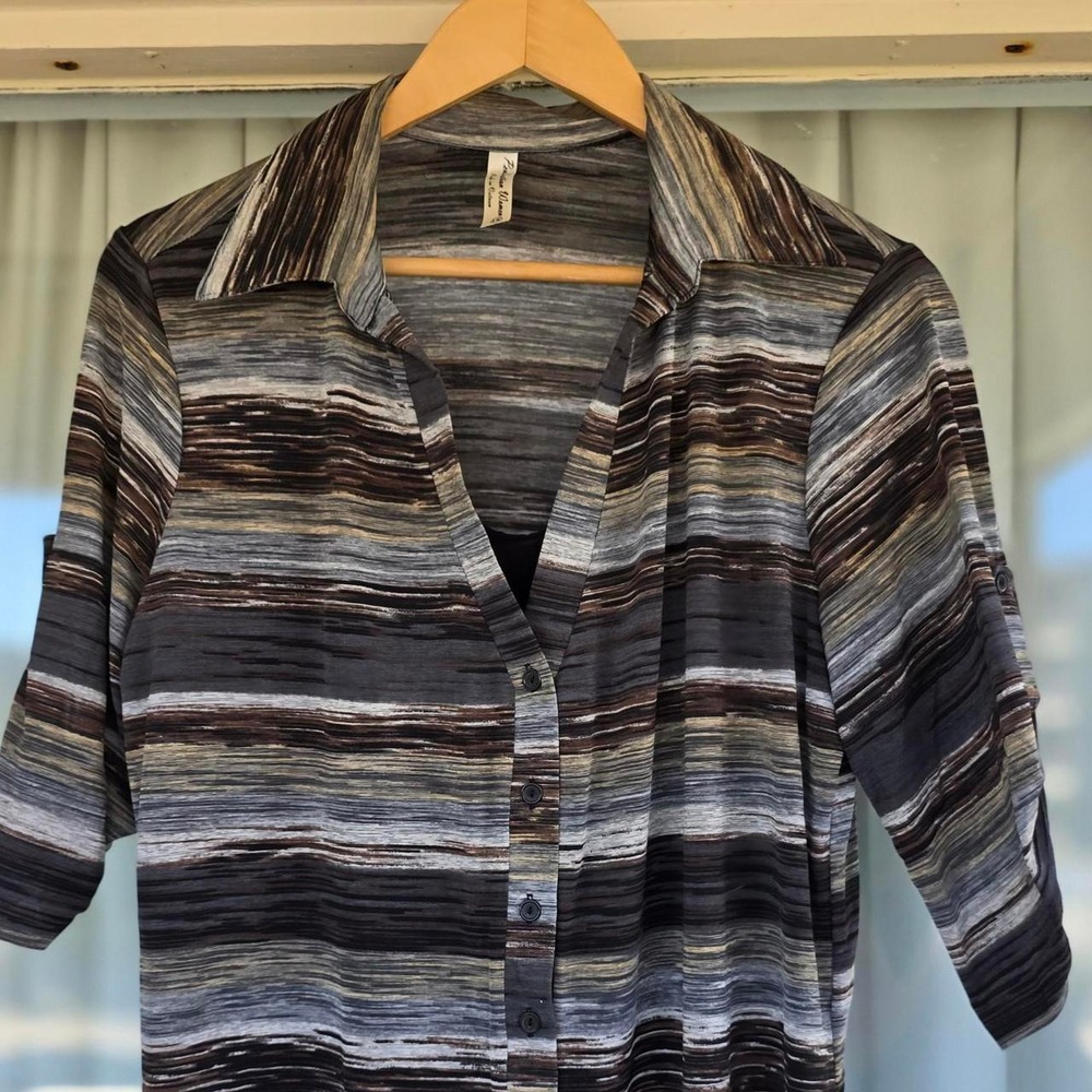 Perception Women Blouse Womens XL Black Gray Striped Collared 3/4 Sleeve Button